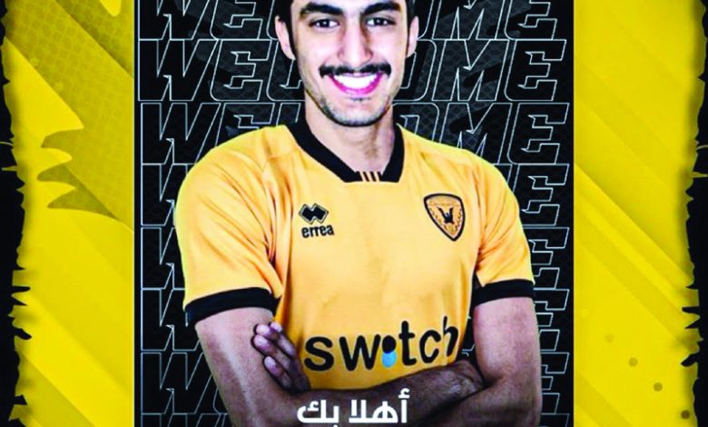 طائرة الأصفر تضم الفضلي