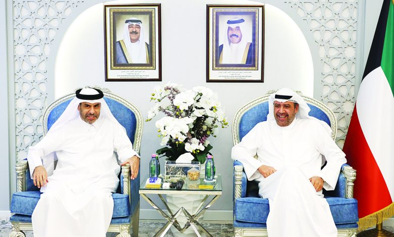 وزير الدفاع  بحث مع سفيري قطر  واليمن التعاون والعمل المشترك