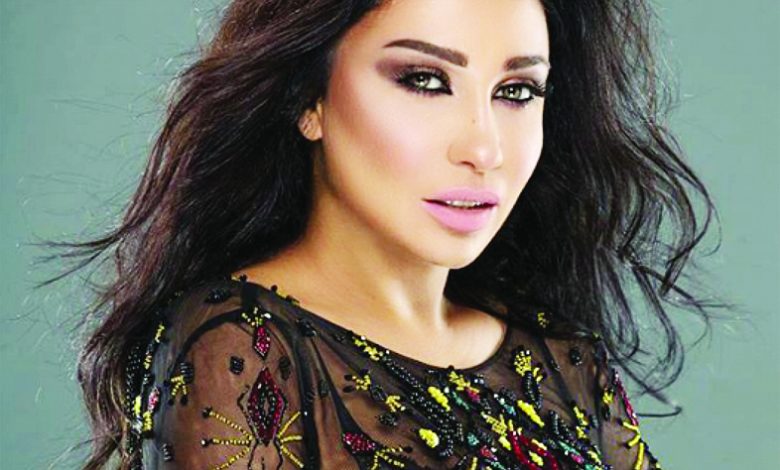 ساندرين الراسي تهاجم شقيقتها نادين: مريضة نفسياً