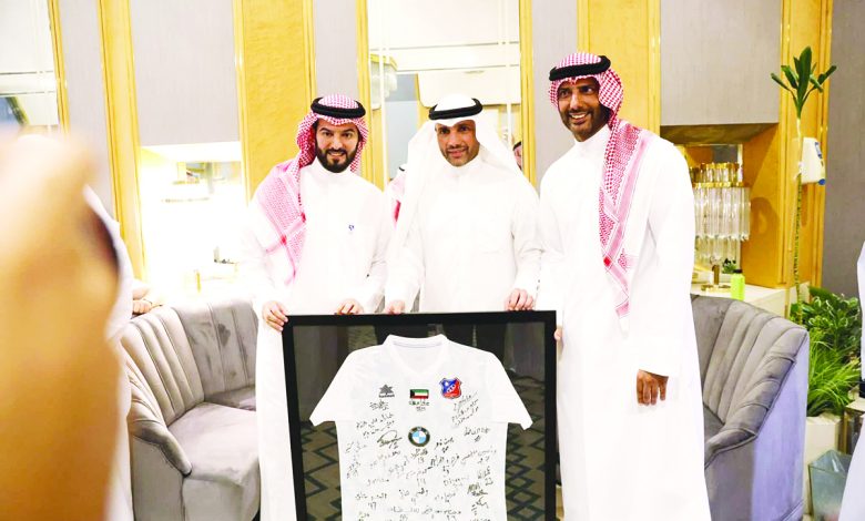 "الكويت" يخسر "ودية" الهلال