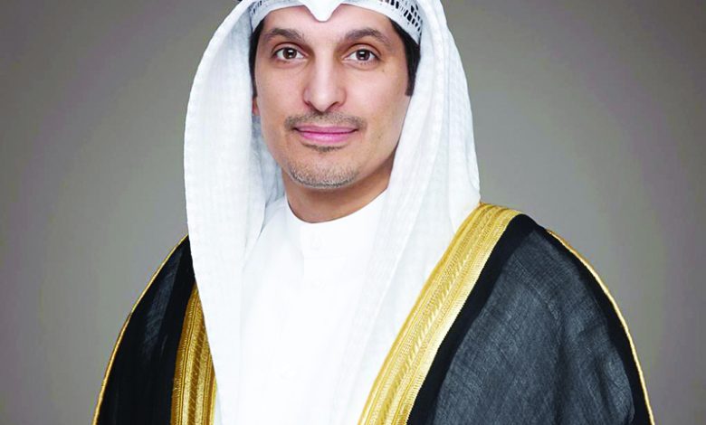 "الإعلام" تحدد قواعد ونظام الرقابة على الكتب والروايات والمطبوعات المقروءة