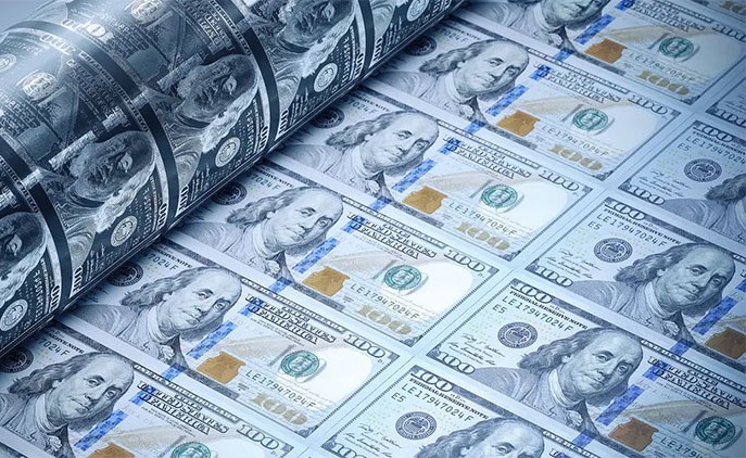 حصة الدولار في المعاملات الدولية ترتفع إلى مستوى قياسي على حساب اليورو