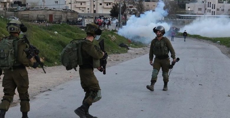 جيش الاحتلال يصيب شابا فلسطينيا بزعم تنفيذه عملية دعس غرب (رام الله)