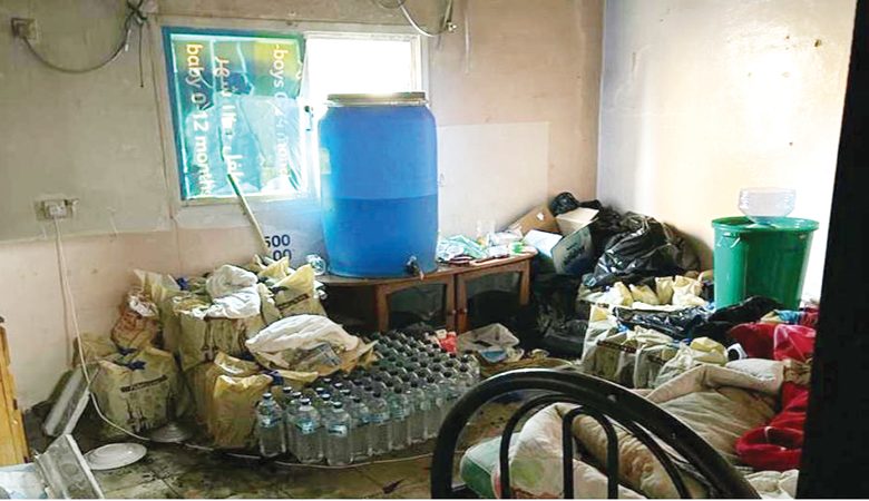 حريق بيت عربي في الجليب يكشف عن مصنع خمور محلية