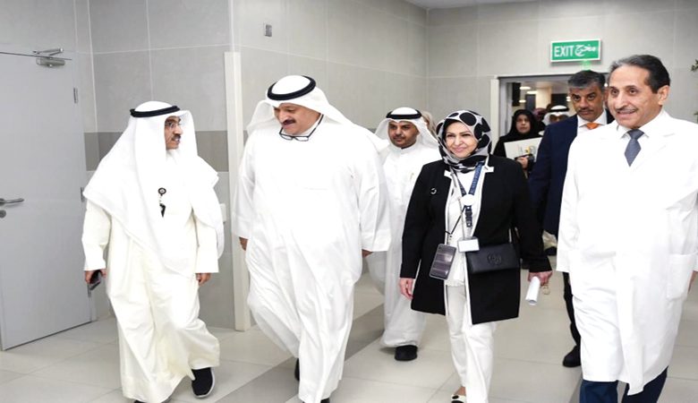 العوضي تفقد مستشفى العدان واجتمع برؤساء الأقسام الفنية والإدارية