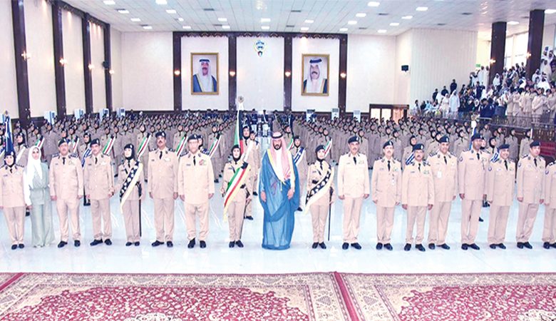 الخالد لخريجات "الشرطة النسائية": طبقن القانون بمسطرة واحدة