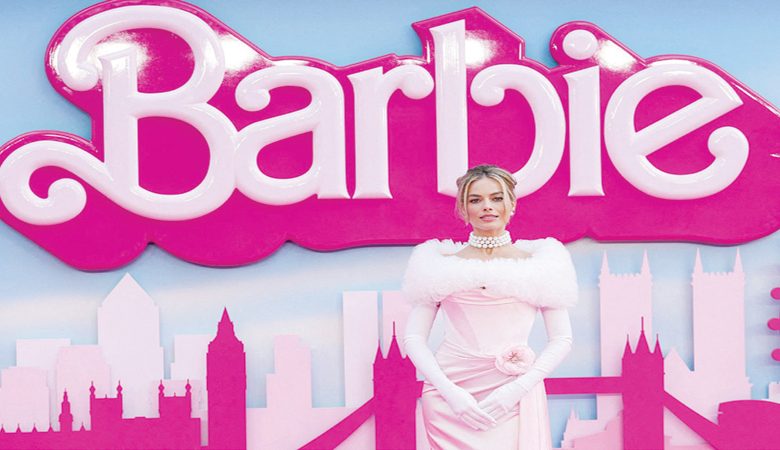 غريتا غيرويغ تدخل التاريخ بإيرادات "باربي"