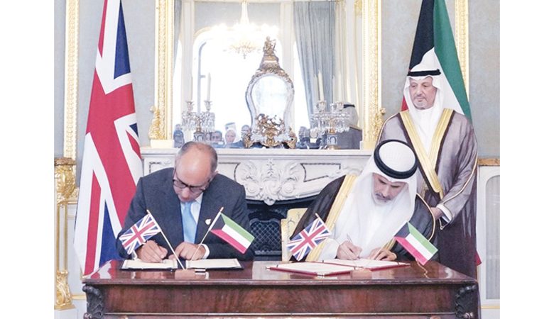الكويت وبريطانيا وقَّعتا مذكرة تفاهم للاحتفال بالذكرى 125 للشراكة بين البلدين