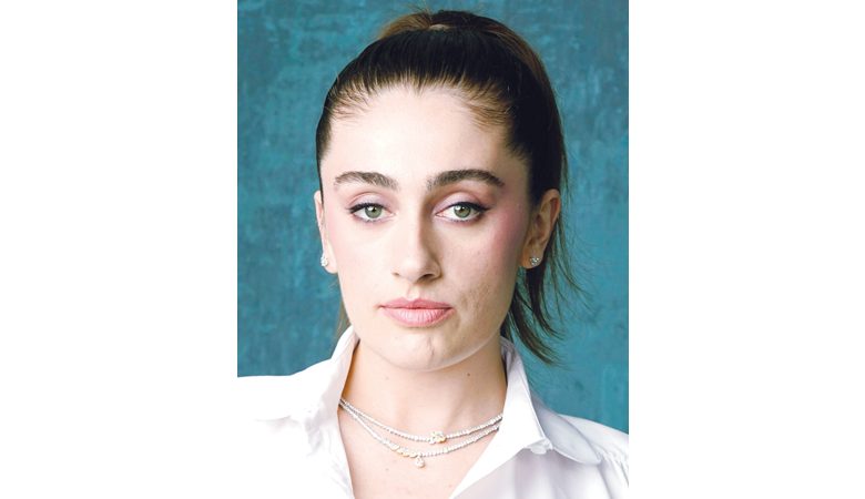 الممثلة الاميركية راشيل آن سينوت خلال حضورها حفل افتتاح فيلم "بوتومز" في هووليود (ا ب)