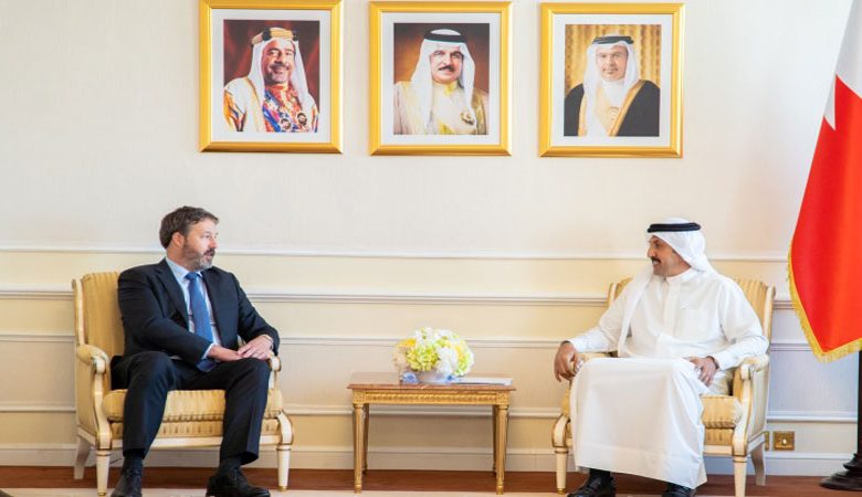 البحرين وأميركا تشددان على العمل المشترك لاستقرار المنطقة