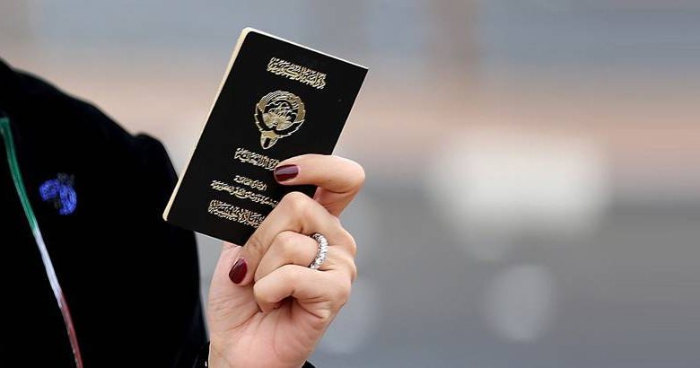 طلاق الأجنبية يُفقدها الجنسية