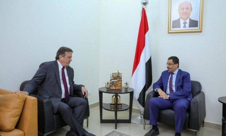 حكومة اليمن تحذر من مساع حوثية لنسف التهدئة