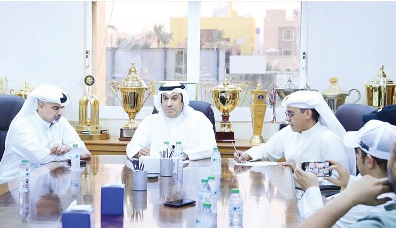 الشحومي: "أزرق اليد" لن يكون تكملة عدد