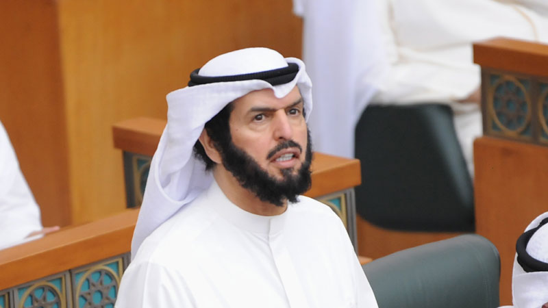 الدمخي: لم أستجوب أسيري لتغريدة بل لـ6 مخالفات كبيرة