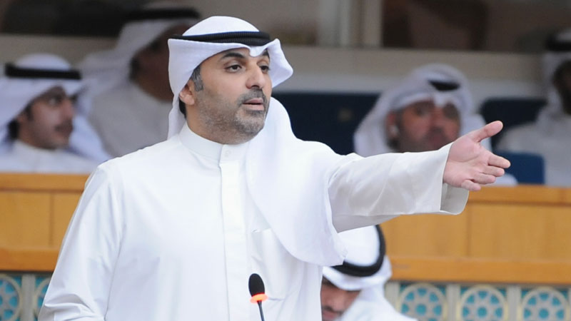 خلاف بين الساير والعصفور حول ربط مقاعد المجلس بعدد الناخبين