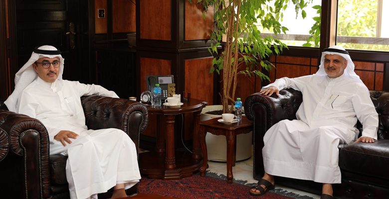 رئيس جامعة الخليج العربي استقبل رئيس المكتب الثقافي بسفارة الكويت بالبحرين