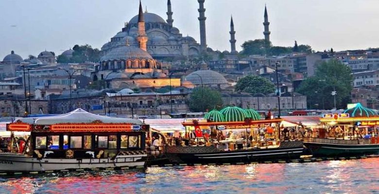 تركيا تستقبل أكثر من 36.7 مليون سائح في 8 أشهر