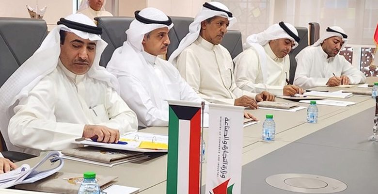 وكيل وزارة التجارة يبحث سبل التعاون في مجال الأمن الغذائي مع سلطنة عُمان