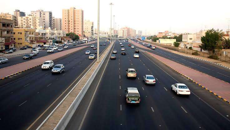 الأشغال: ماضون في إجراءات عقود الصيانة في المحافظات والطرق السريعة