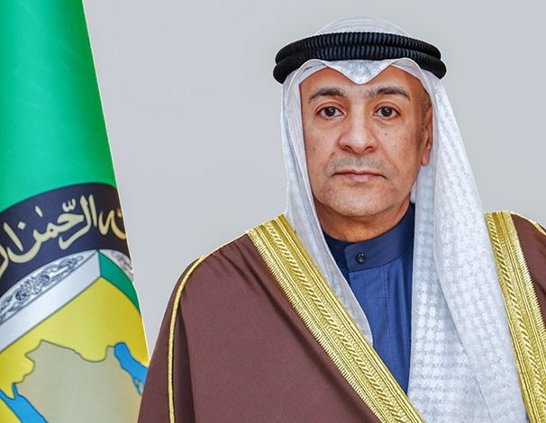 منح أمين عام مجلس التعاون الخليجي جاسم البديوي درجة وزير