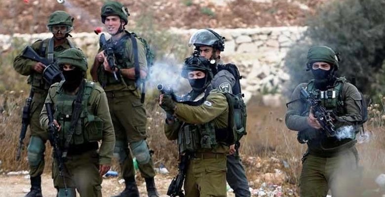 استشهاد فلسطينيين اثنين برصاص قوات الاحتلال بالضفة الغربية