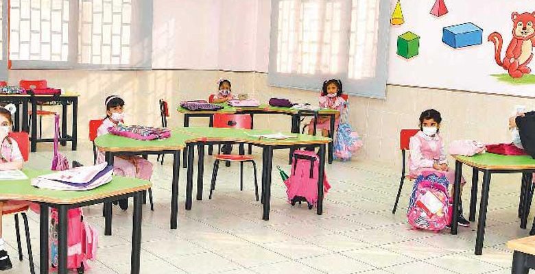 طلبة سنة أولى ابتدائي دشنوا العام الدراسي الجديد