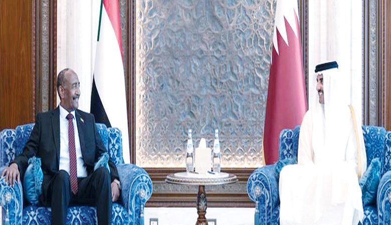 أمير قطر يدعو جنرالي السودان إلى وقف الحرب وانتهاج الحوار