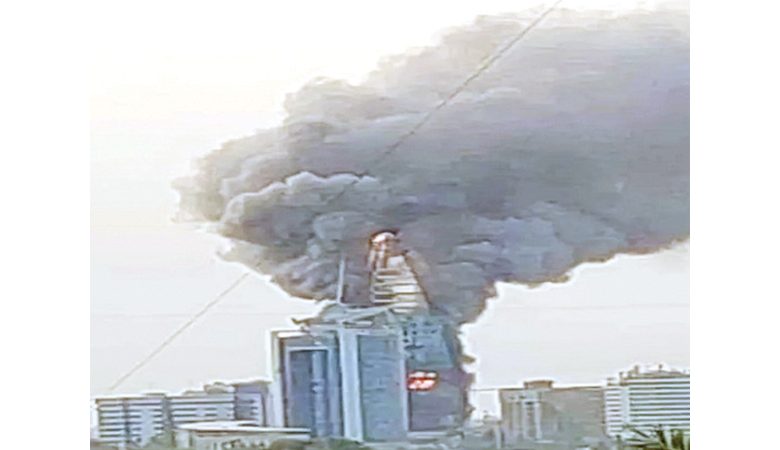 حرب الجنرالين تحرق الخرطوم والدمار الهائل يطول المباني الحكومية والخاصة