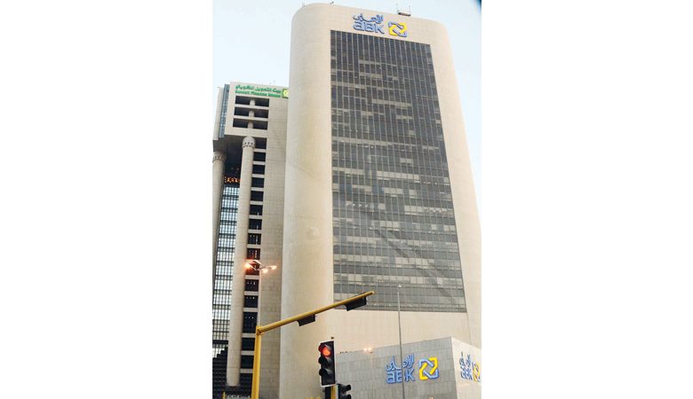 2.2 % نمو أصول البنوك المدارة إلى 32 مليار دينار في يوليو الماضي