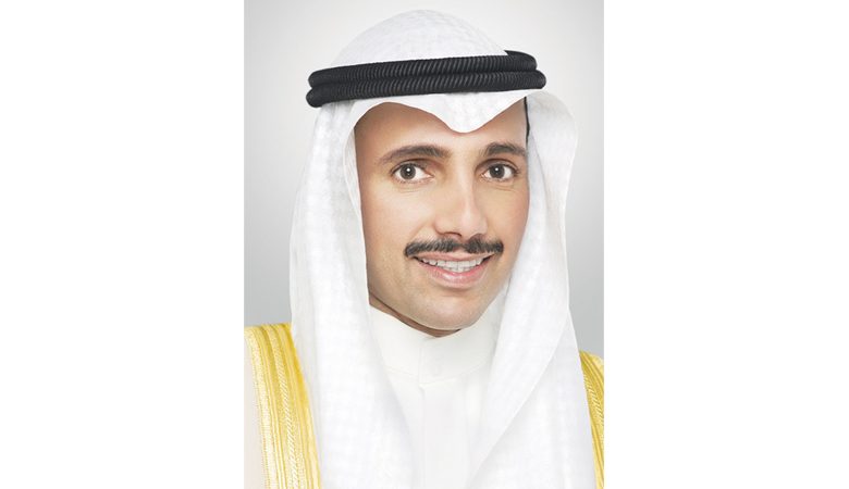 الغانم للنواف: اقطع إجازتك وعُد إلى الكويت… فالوضع خطير