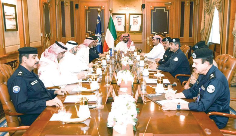 الخالد لقياديي "الداخلية": حل مشكلات الازدحامات أولاً بأول