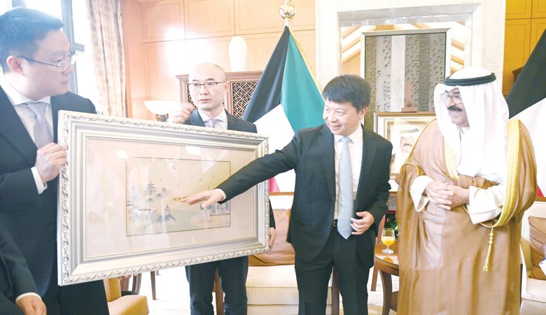 ولي العهد استعرض ورئيس وزراء كوريا الجنوبية العلاقات واطلع على مشاريع "هواوي" في الكويت