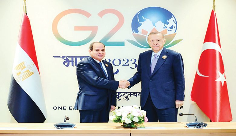 السيسي وأردوغان يتعهدان تعزيز التعاون الإقليمي وتوطيد العلاقات