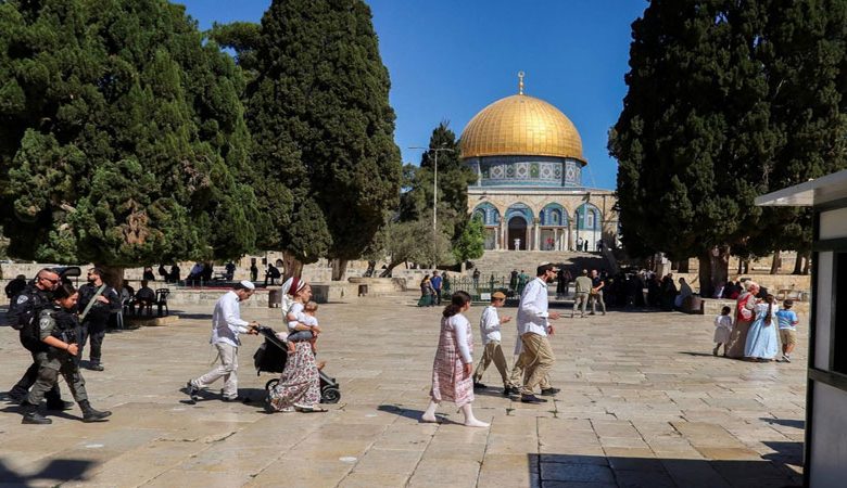 تنديد خليجي باقتحام "الأقصى" وعباس يحذر من تقويض السلام