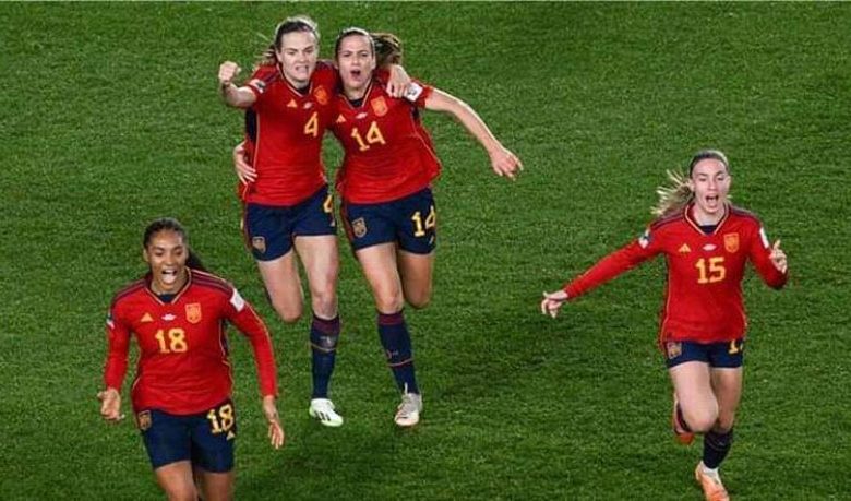 إسبانيا تزيل كلمة "نساء"من اسم المنتخب