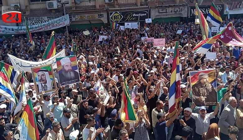 إصابة متظاهرين في إطلاق نار على المحتجين بالسويداء السورية