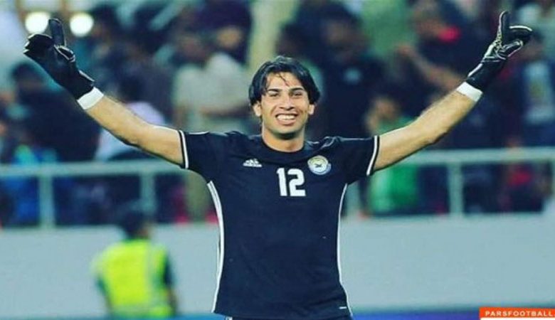 مضيف يتجسّس على المسافرين بحمام الطائرة