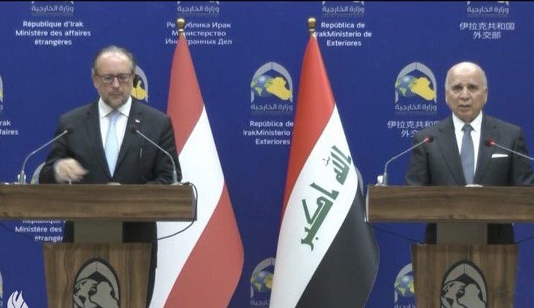 العراق يبدأ إبعاد المسلحين الأكراد عن الحدود استجابة لطلب إيران