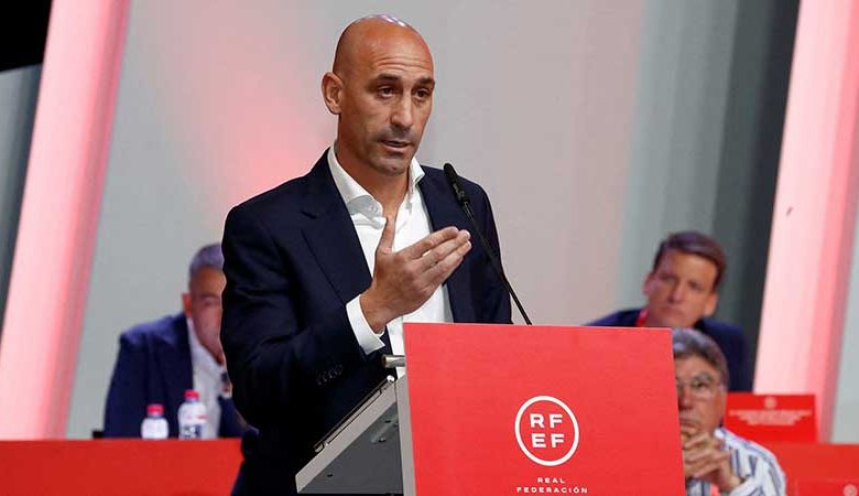 المدعي العام الإسباني يتهم روبياليس بالاعتداء الجنسي والإكراه