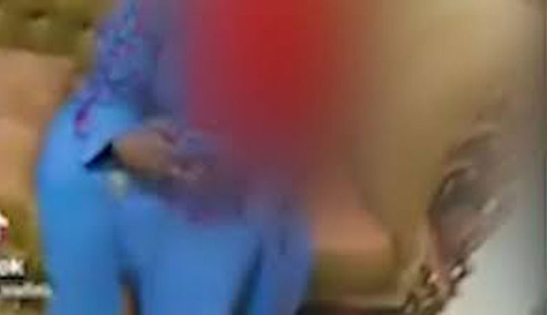 سودانية فوجئت بمسلحين يقيمون عرساً في بيتها