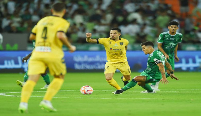 فوز للأهلي بـ"روشن"
