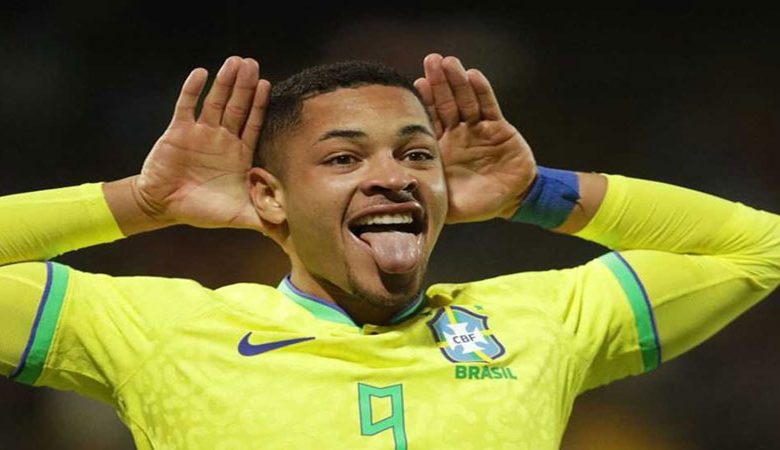 نجاة لاعب برشلونة من الزلزال