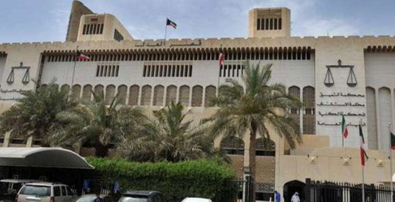 اربعة قضاة اميركيون يحضرون بعض جلسات المحاكمات الجزائية في قصر العدل