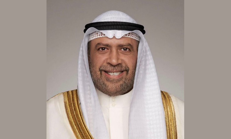 وزير الدفاع يغادر إلى السعودية في زيارة رسمية