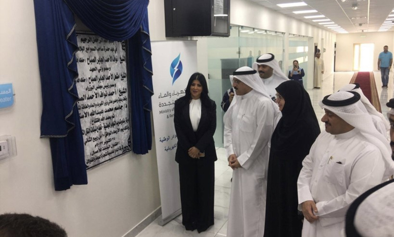 وزير (الكهرباء والماء) يفتتح مركز بناء وتدريب الكوادر الوطنية بقطاع شبكات النقل الكهربائية بالعدان