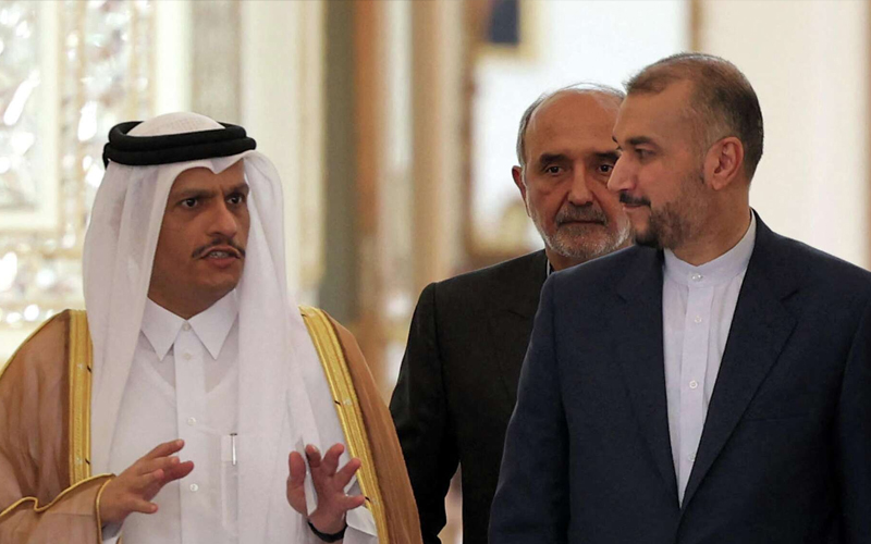 وزير الخارجية الإيراني يبحث مع نظيره القطري آخر تطورات الوضع في قطاع غزة