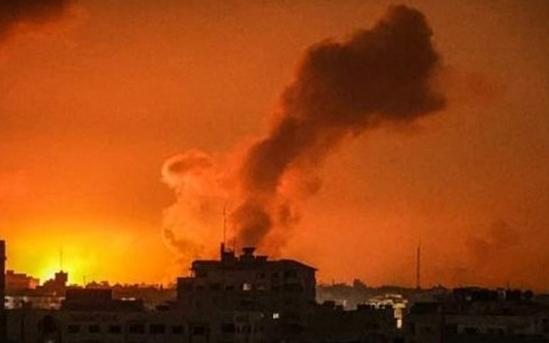 غارات إسرائيلية تدمر مستشفى لمرضى السرطان بغزة