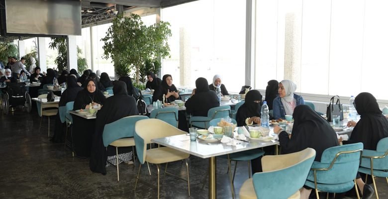 مكتب الشهيد نظم فعالية “ شاي الضحى “ لنساء الشهداء تحت عنوان اسفرت وانورت