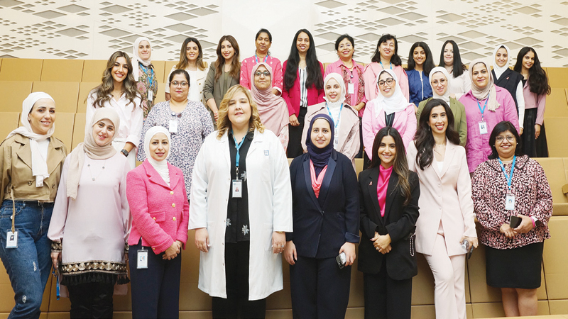 "المركز" ينظم ندوة توعوية لموظفيه حول سرطان الثدي