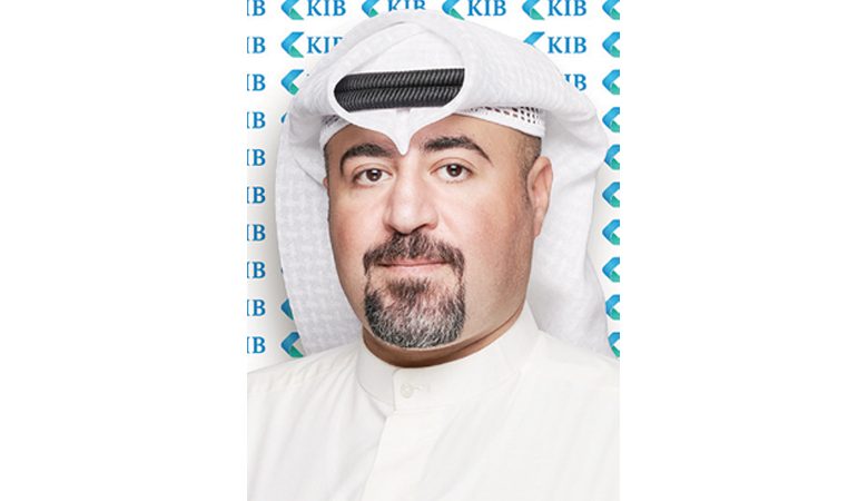 "KIB" يعرّف روّاد مجمع "ذا وير هاوس" بمنتجاته وأهمية الثقافة الماليّة